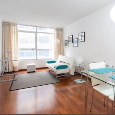 Sys Suites Nueva San Martin Santiago Room photo